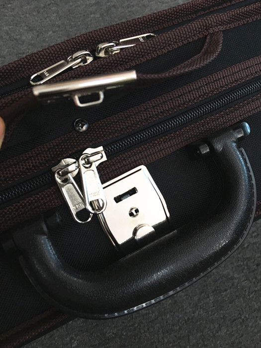 Waterproof Oblong Violin Light Case VFMO10 - Image 6