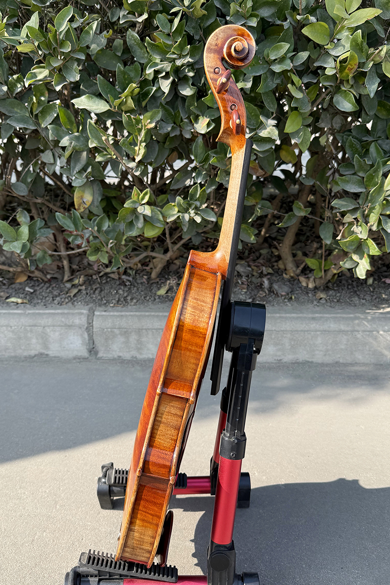 Antique Red Brown European Material Violin - Image 2