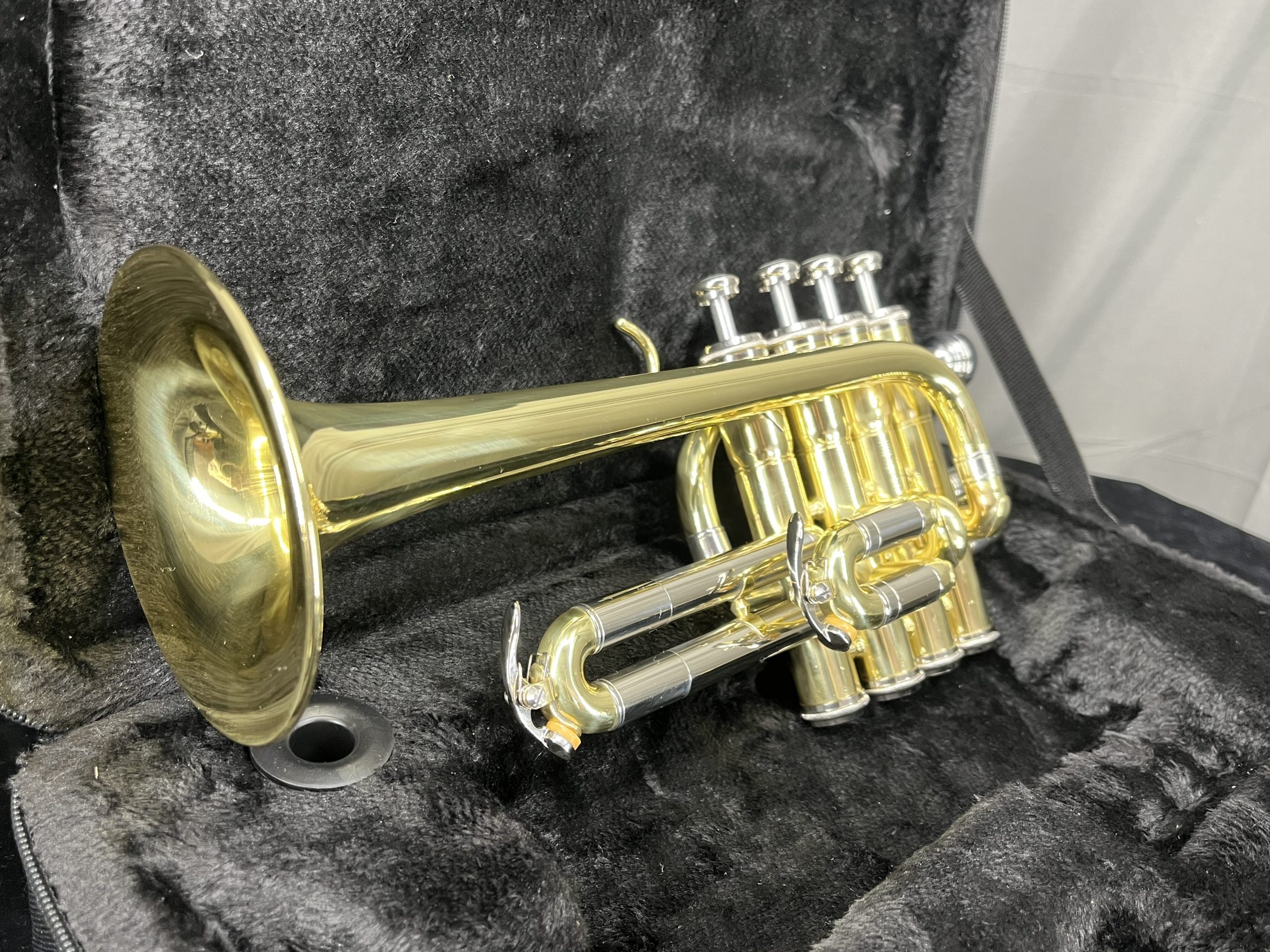 Gold Lacquer Brass Bb/A Tone Piccolo Trumpet - Image 3